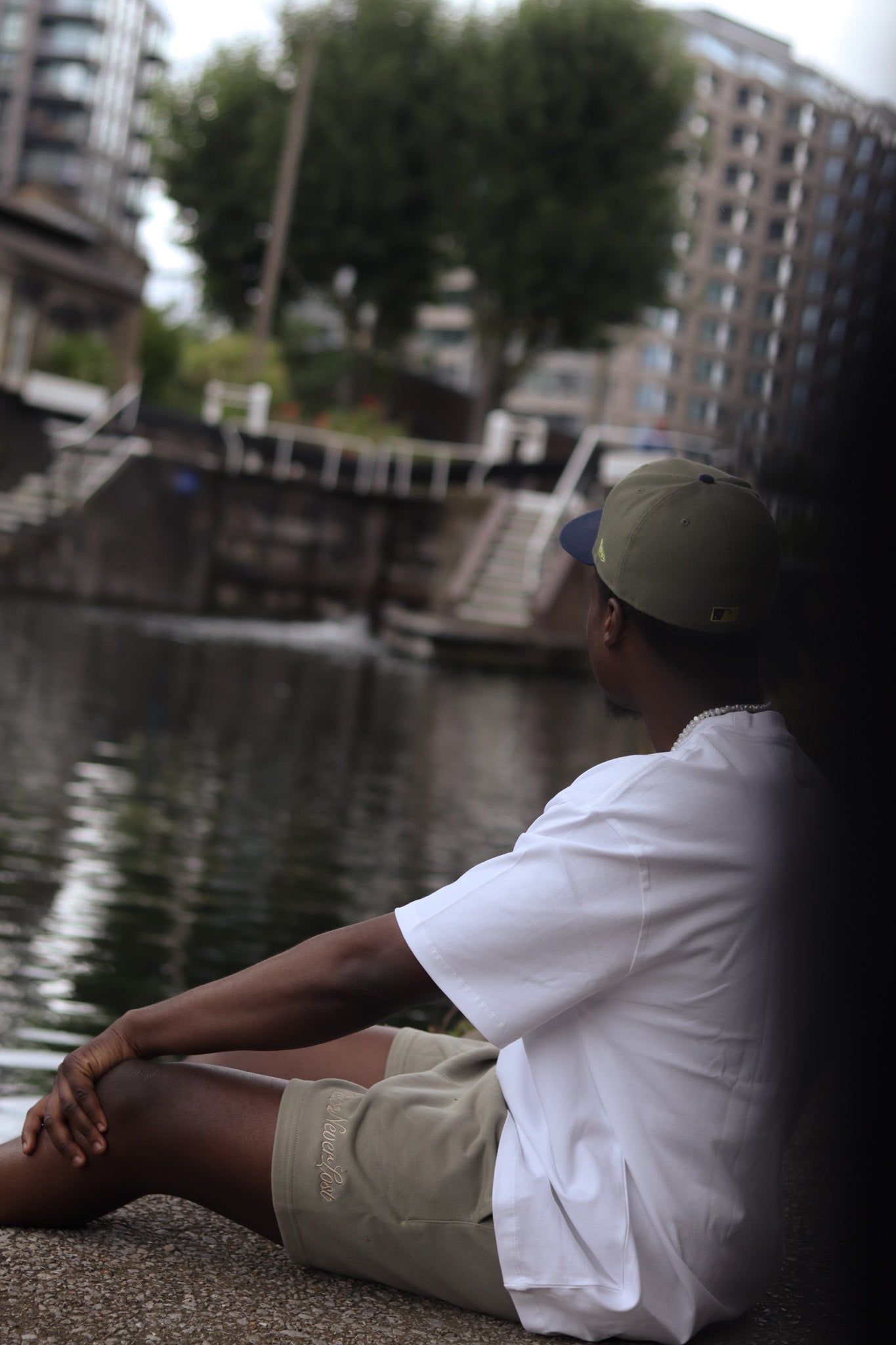 REPRESENT THE VISION SHORTS [KHAKI]