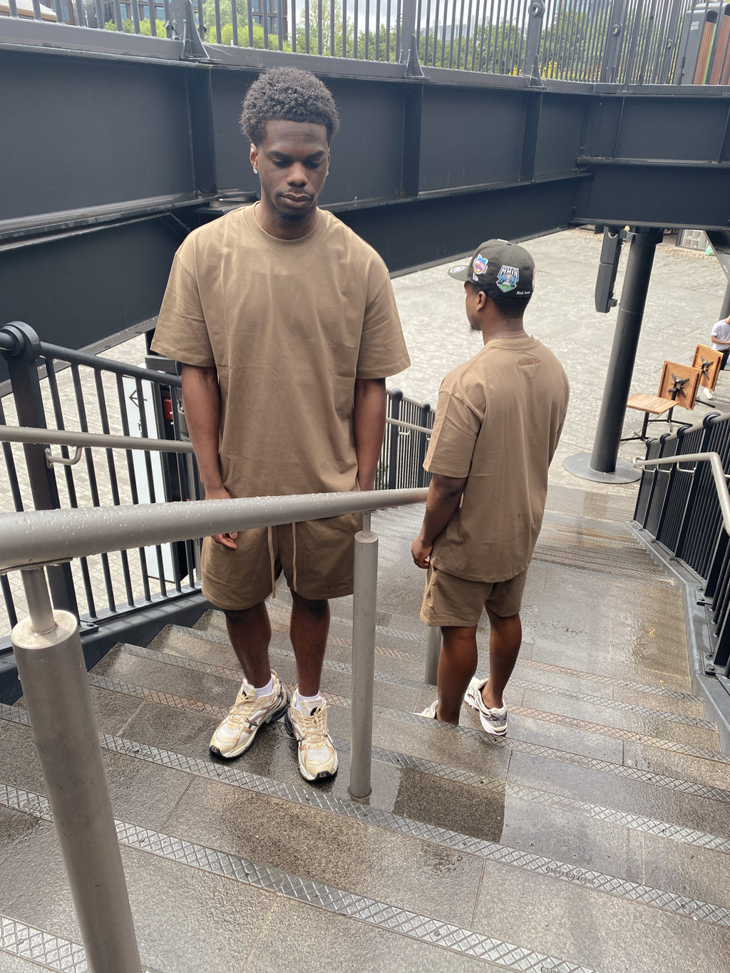 REPRESENT THE VISION SHORTS [BROWN]